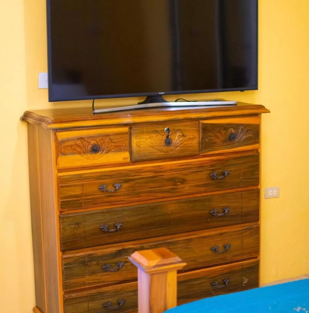 Guest house Comfortable 1 Bedroom With Bath Santa Cruz