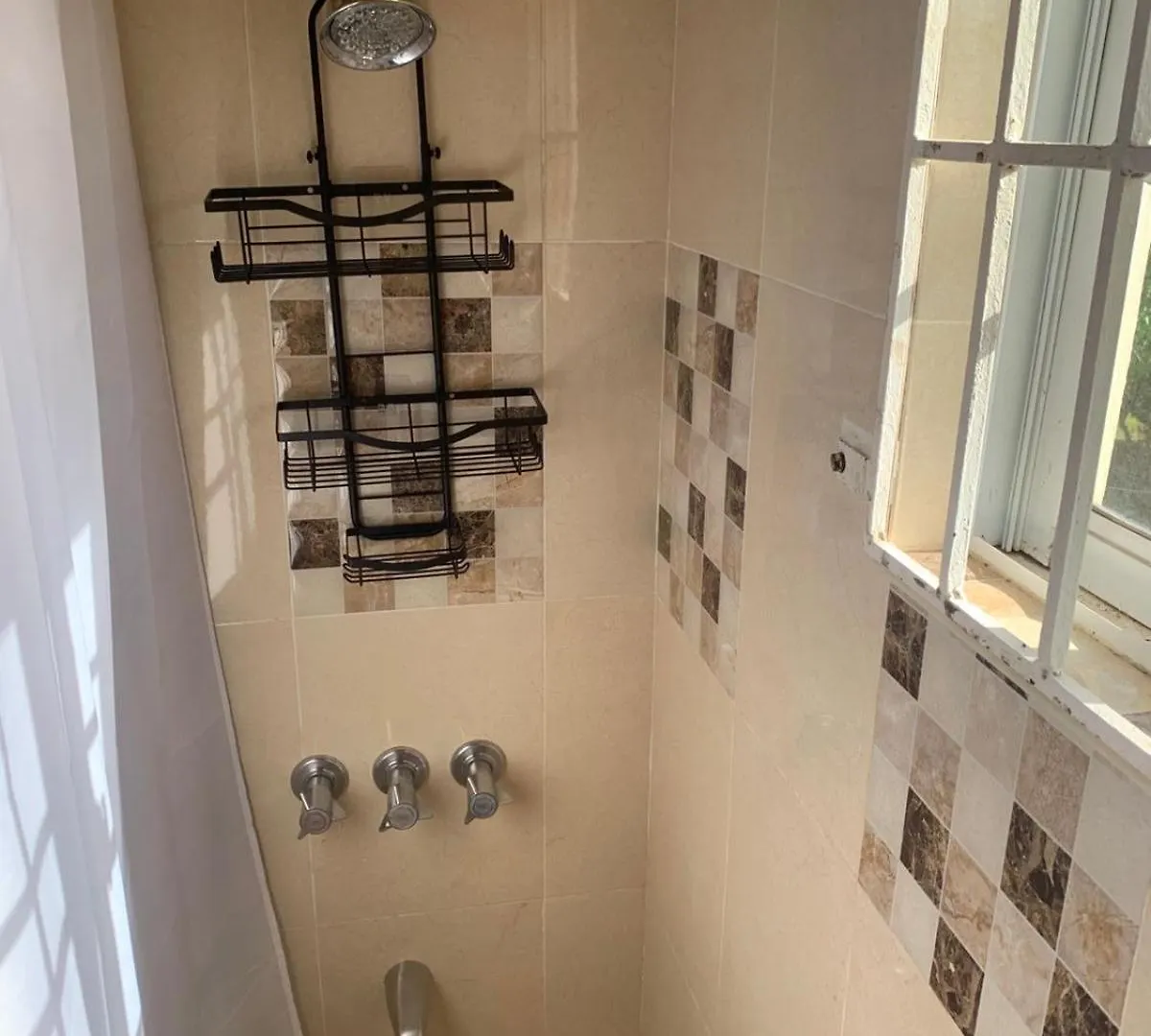 Comfortable 1 Bedroom With Bath Santa Cruz
